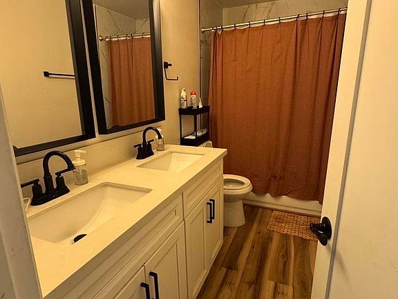 4th image of 2610 Glebe Rd