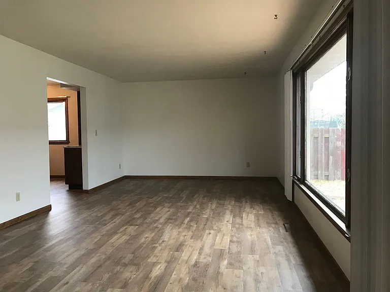 1129 26th Ave S — Photo 14
