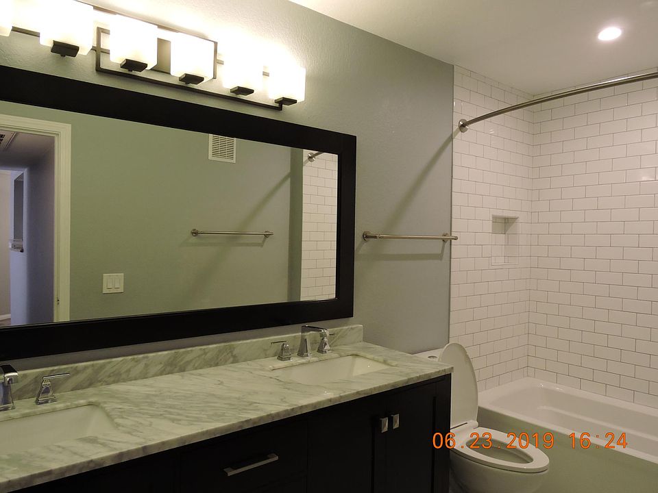 2nd image of 12075 Alta Carmel Ct Unit 52