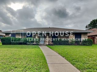 1225 River Oaks Dr, Flower Mound, TX 75028