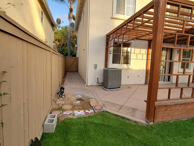 144 Adelia Way — Photo 22