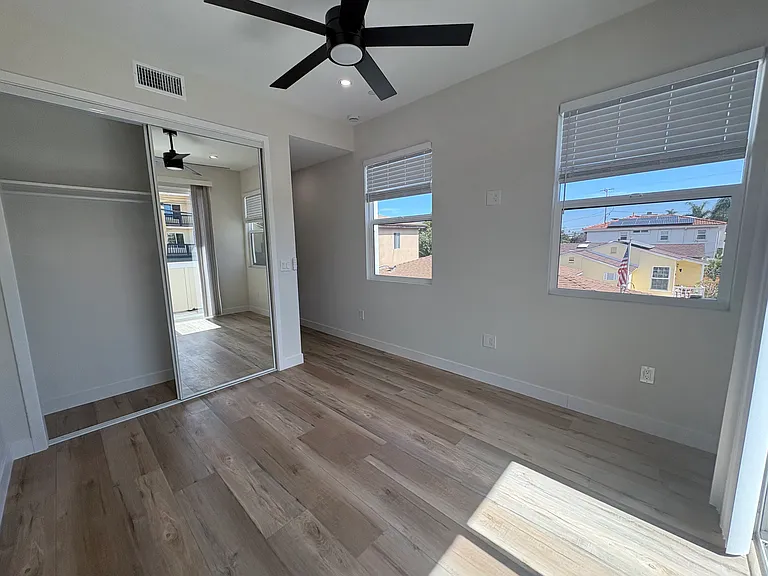 260 Donax Ave — Photo 50