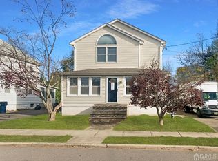 21 Ashland Pl, North Brunswick, NJ 08902