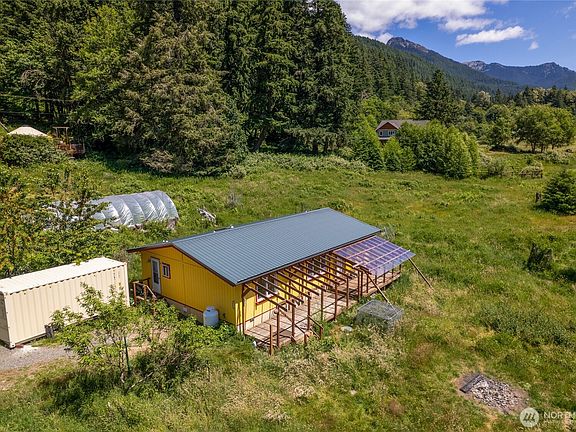 5th image of 33114 Mount Tahoma Canyon Rd E