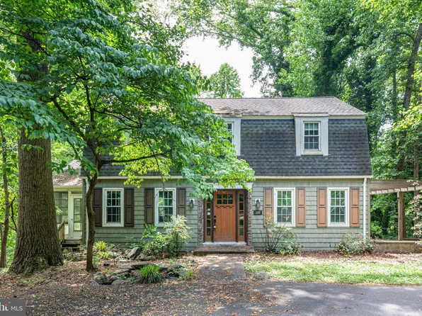 306 Brookewood Dr, Fredericksburg, VA 22405