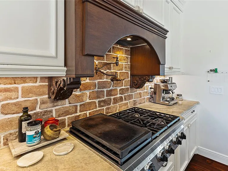 10355 Trout Rd — Photo 36