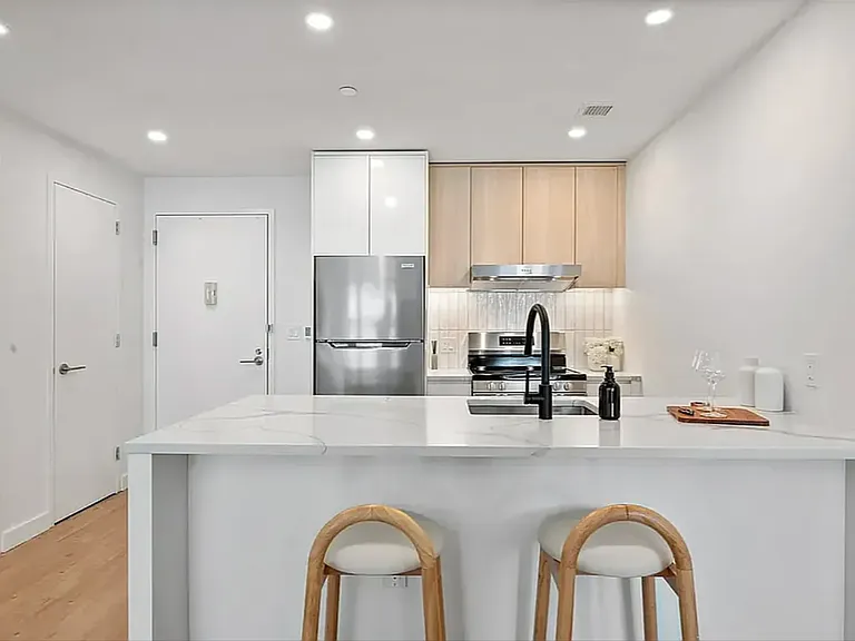 827 Sterling Pl #4P — Photo 10