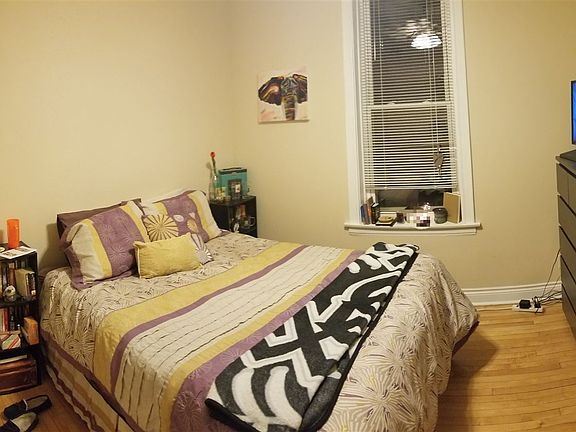 Bed2