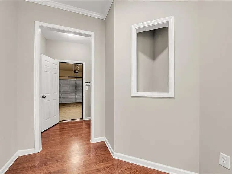 501 Grove Field Ct — Photo 15