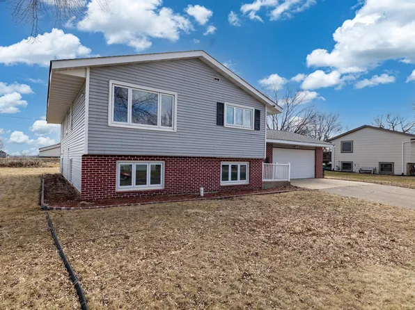 821 William St, Hamburg, MN 55339