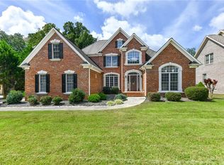 6710 Breeze Pointe Dr, Whitsett, NC 27377