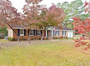 702 E Prospect Ave, Raeford, NC 28376