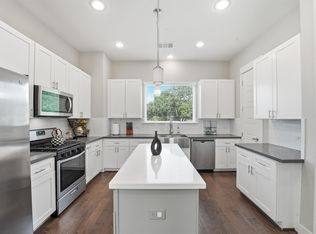 2057 Sherwood Forest St, Houston, TX 77043