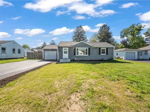45 Cloverdale Rd, Rochester, NY 14616