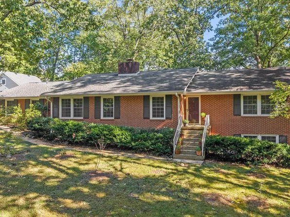 1056 Whippoorwill Dr, Signal Mountain, TN 37377