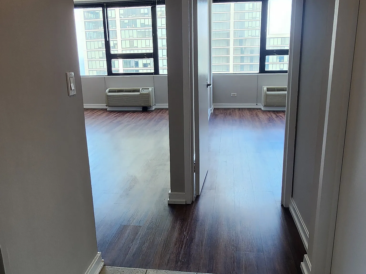 1 bed, 1.0 bath, 708 sqft, $2,403 — Photo 3