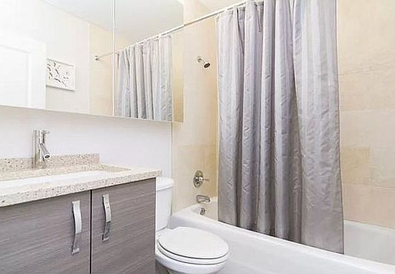 5th image of 401 E 36th St #3D
