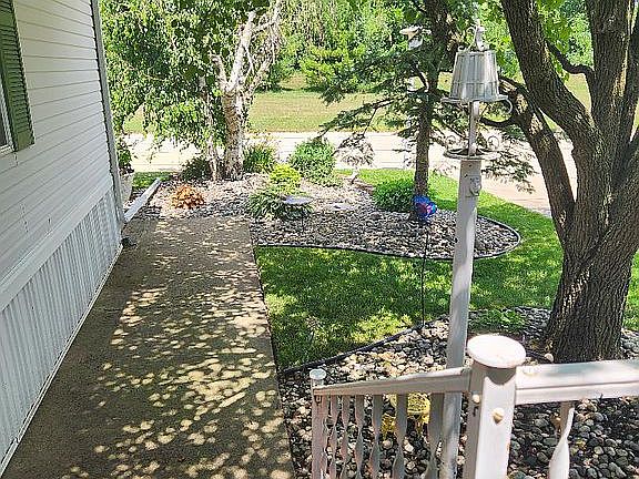 3rd image of 6155 Ashwood Dr N