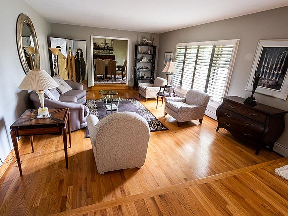 3rd image of 5074 Cottonwood Dr