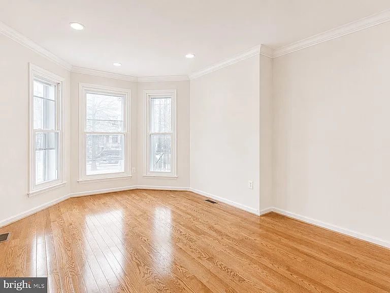 35 Rhode Island Ave NW #A — Photo 10