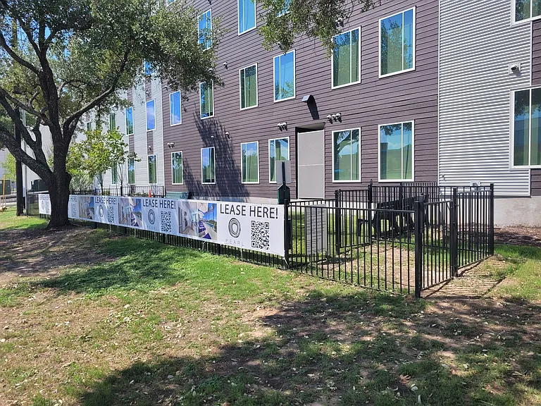 The Pearl Austin — Photo 32