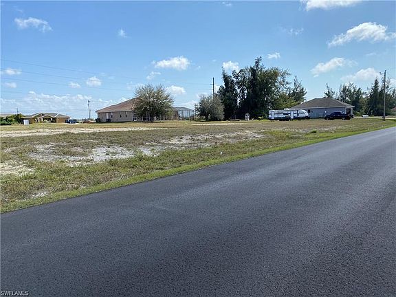 4th image of 127 SW 16th Pl