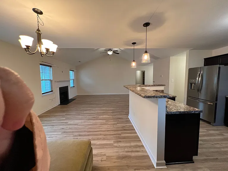 310 Landon Ln — Photo 36