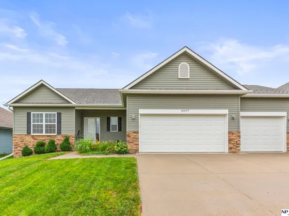 14607 Laurel Ave, Omaha, NE 68116