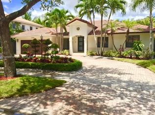 16500 NW 83rd Ct, Miami Lakes, FL 33016