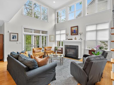 302 Edgewater Cir, Chapel Hill, NC, 27516