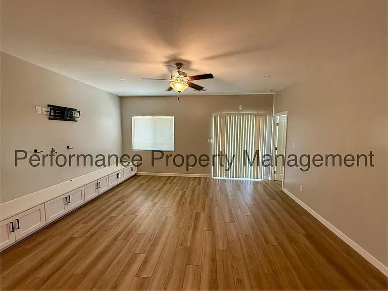 7215 Canyon Creek Dr — Photo 6