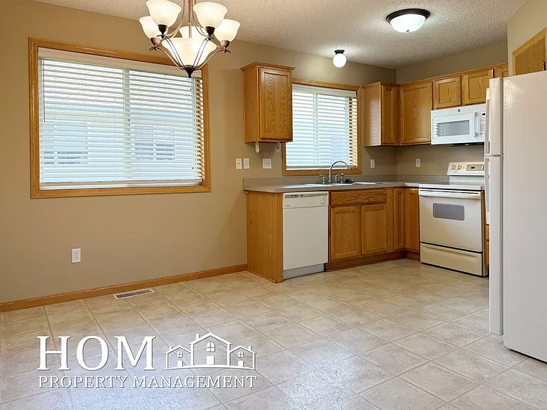421 Tanager Path — Photo 5