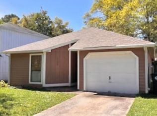 102 Millers Trace Dr, Saint Marys, GA 31558