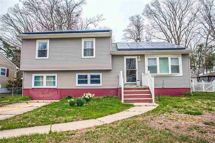 1st image of 219 Roseann Ave