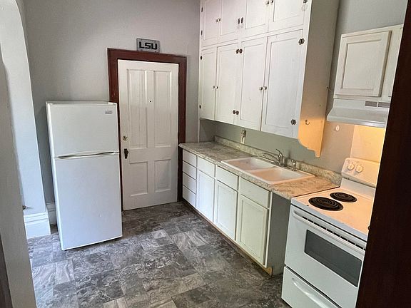 3rd image of 447-453 W Military Ave #1