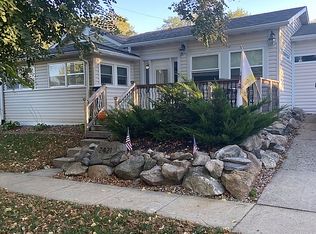 2421 40th Pl, Des Moines, IA 50310