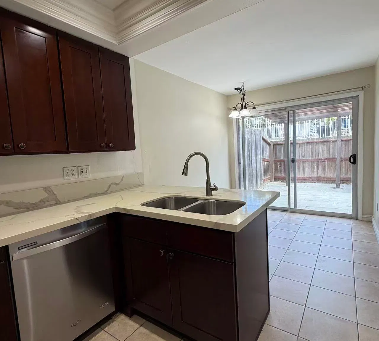 2 bed, 1148 sqft, $3,600 — Photo 4