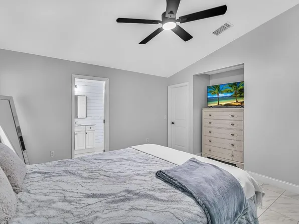 9155 103rd Court, Vero Beach, FL 32967