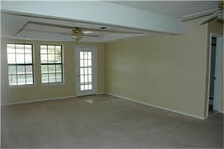 3rd image of 481 Spruce Dr