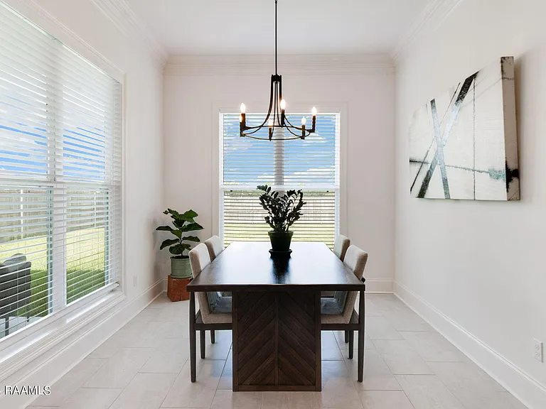 201 Finsbury Ln — Photo 13