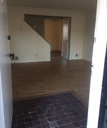 5th image of 453 W 136th St