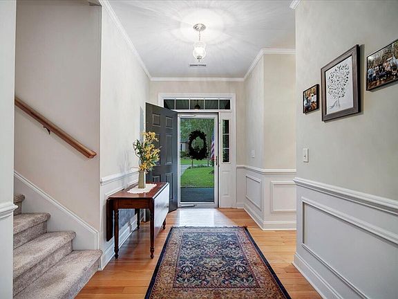 4th image of 103 Riverwood Ln