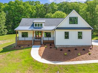 428 Oak Springs Rd, Clarkesville, GA 30523