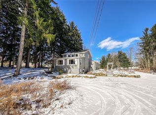 349 E Mennonite Rd, Aurora, OH 44202