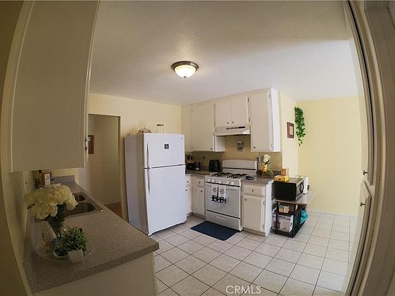 5th image of 14465 Linden St