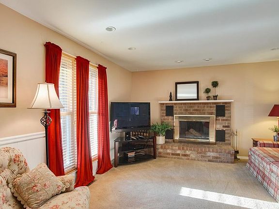 4th image of 6039 Brown Deer Pl