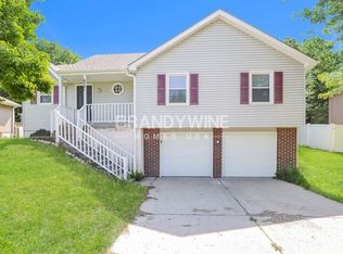 6521 NW Sioux Dr, Kansas City, MO 64152