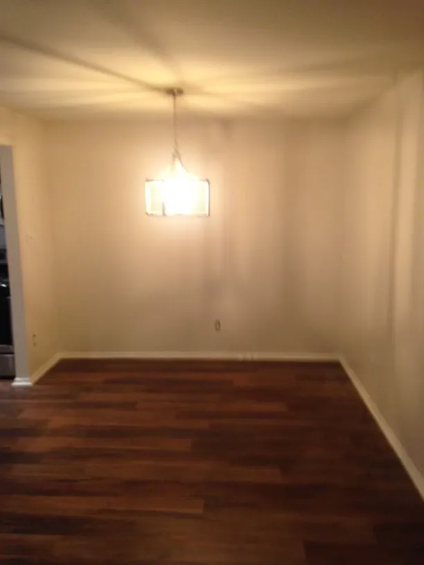2 bed, 1000 sqft, $2,350 — Photo 2