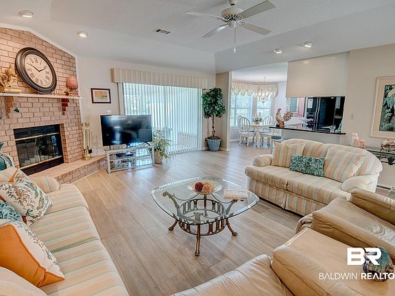 5th image of 9136 Clubhouse Dr