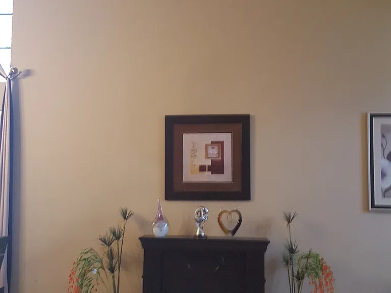 5689 Versailles Ave — Photo 3